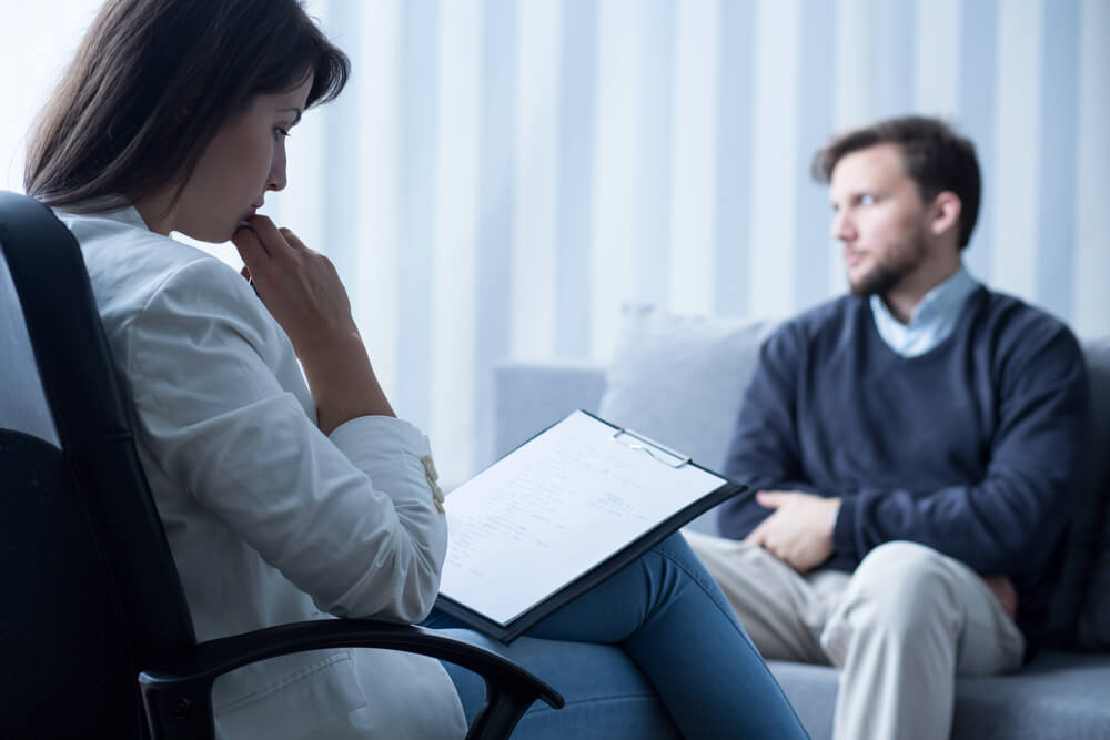 Как проходит прием психотерапевта: что делать, что говорить и как себя вести