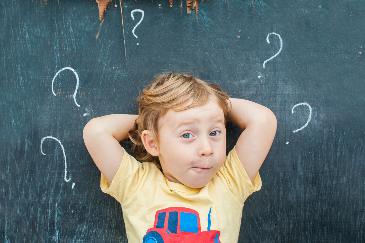 Без вопросов: 7 способов узнать, как дела у ребёнка