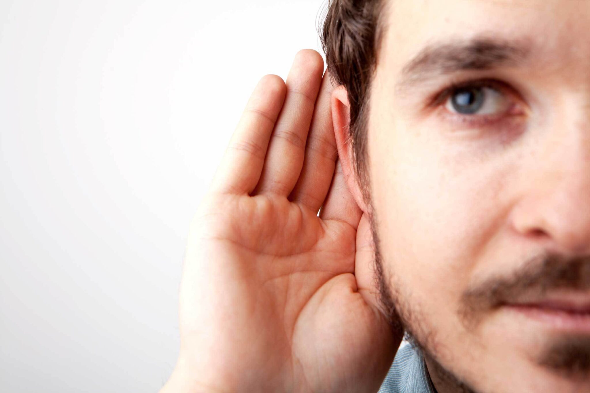 Как понимать собеседника: техники активного слушания в онлайн-общении