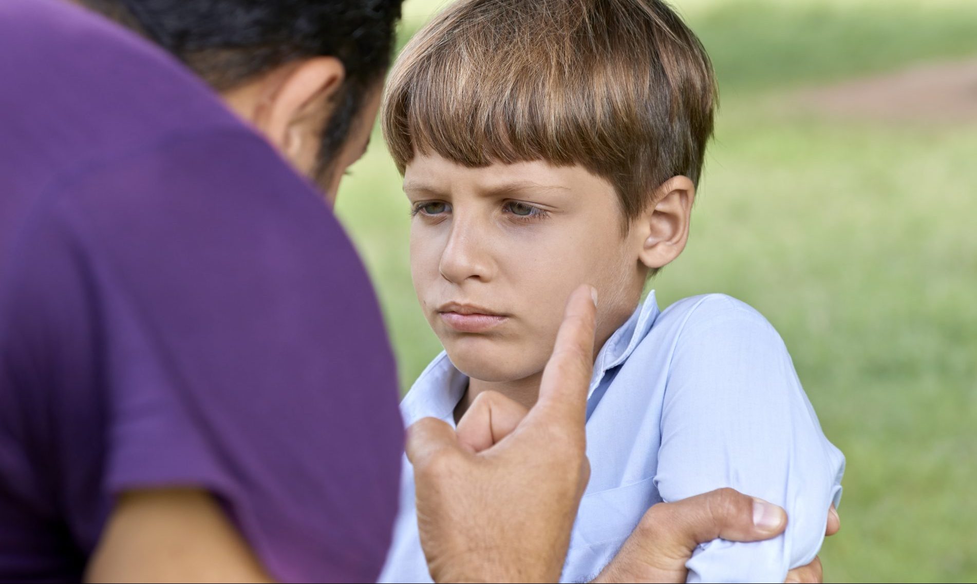 Как родители нарушают личные границы детей: 5 ситуаций